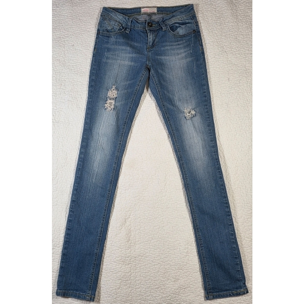 Ardene Skinny Distressed Jeans
